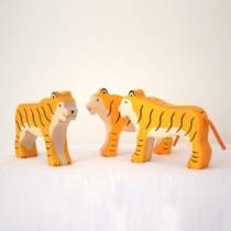 figurine-en-bois-tigre